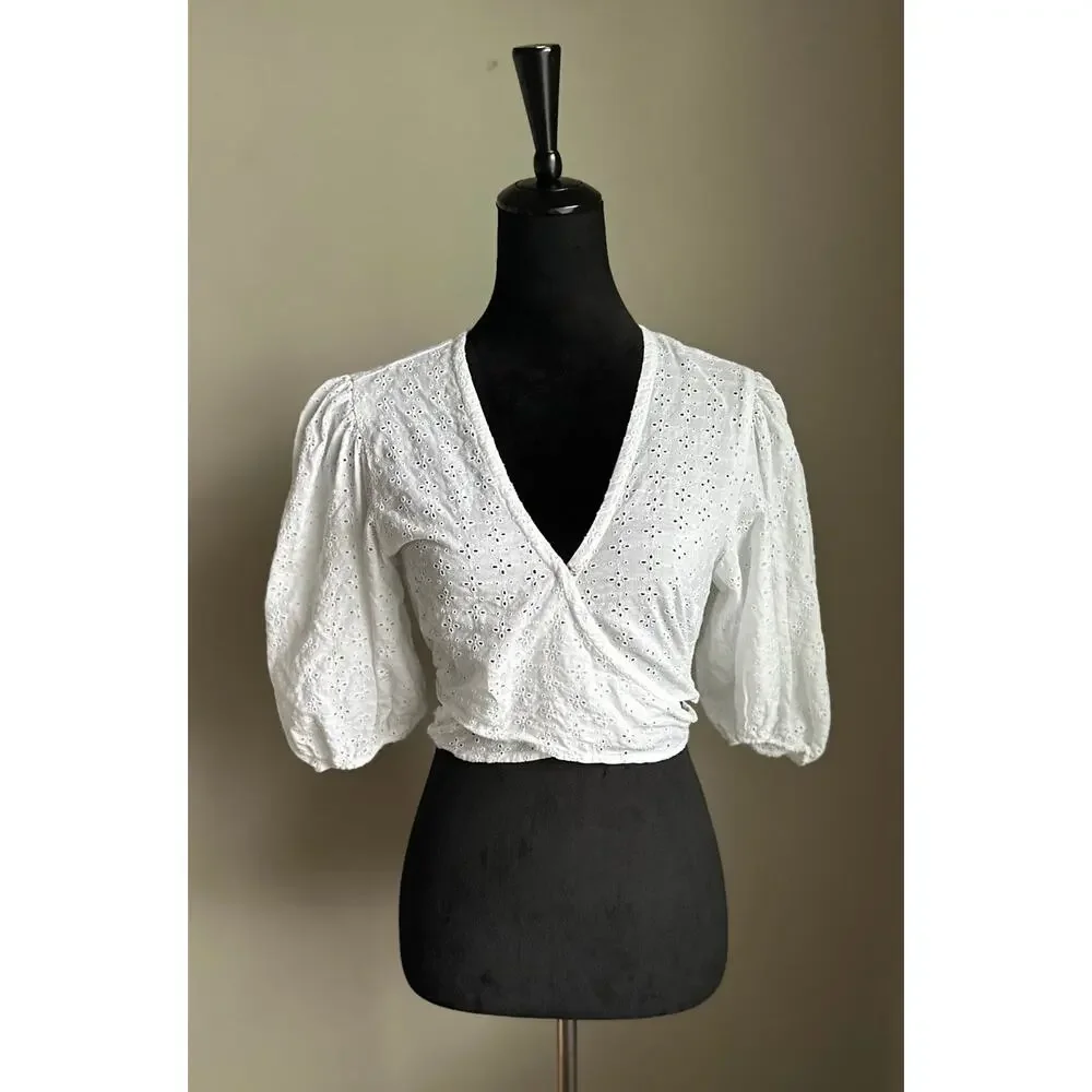 ABERCROMBIE AND FITCH White Cotton Eyelet Puff Sleeve Cropped Top Size S